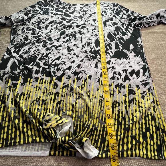 CJ Banks 1X Black and White Print Blouse with Front Tie and Yellow Bottom - Picture 6 of 6